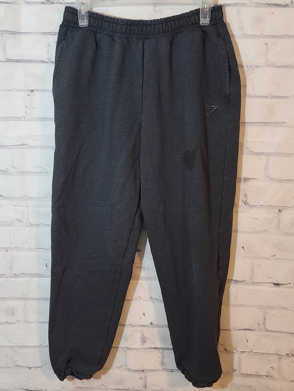 Gymshark Men's Gray Sweatpants Small With Flaw